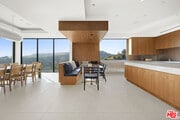 Photo - 1731 Summitridge Dr House