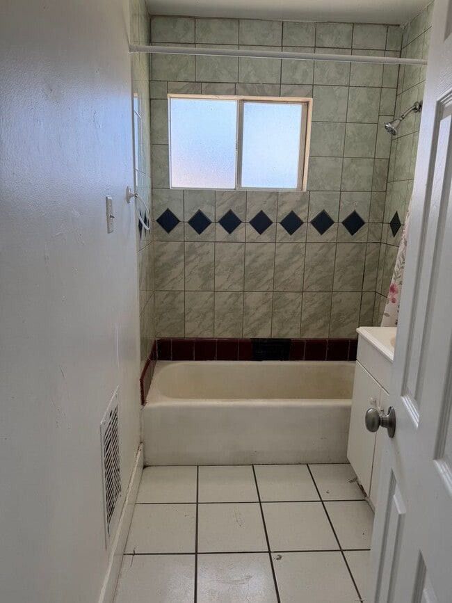 Photo - 14136 Osage Rd