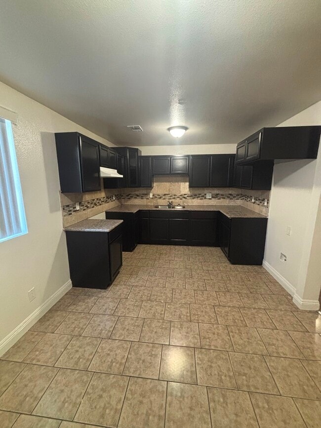 Photo - 8848 Orchard Ave