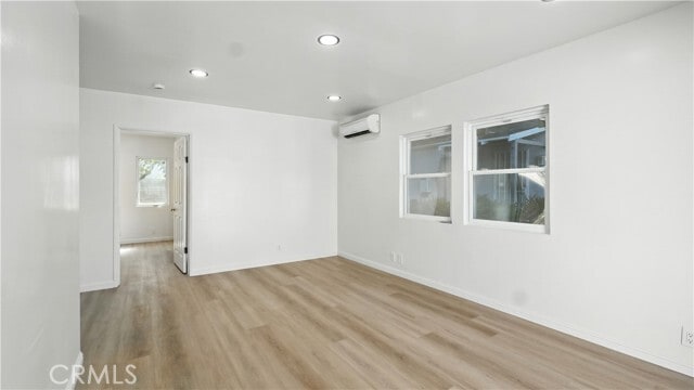 Photo - 300 W Tujunga Ave House