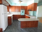 Photo - 2Bed 2Bath, Huge yard, PB location