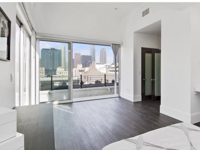 Photo - National City Tower