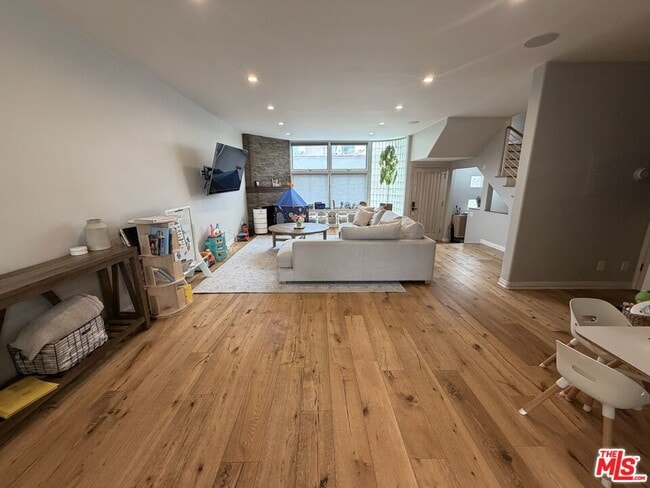 Photo - 1128 22nd St