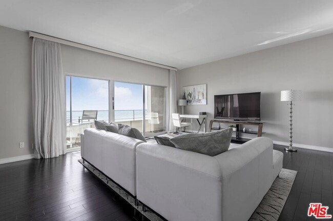 Photo - 18065 W Coastline Dr Unit 4