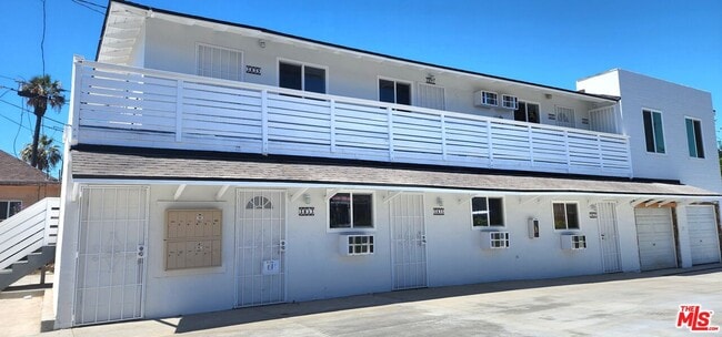 Photo - 3837 Sedgwick Ave