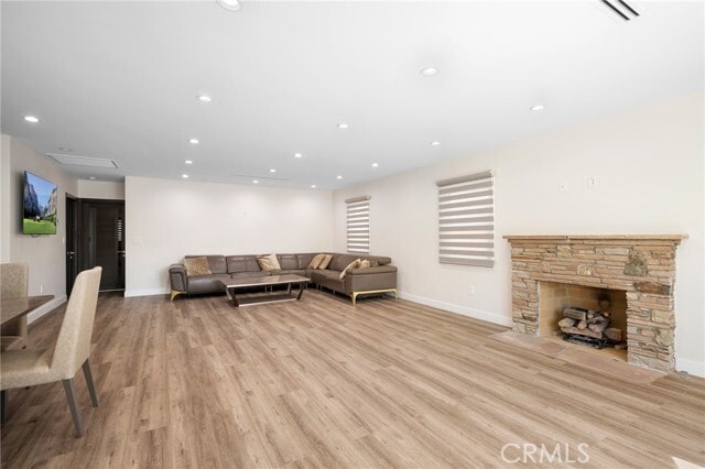 Photo - 1365 Winchester Ave