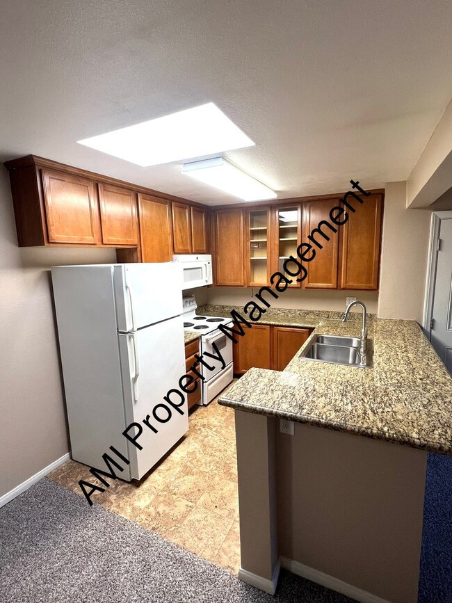 Photo - 1/2 OFF 1ST MONTH"S RENT!! MOVE IN BY DECE...