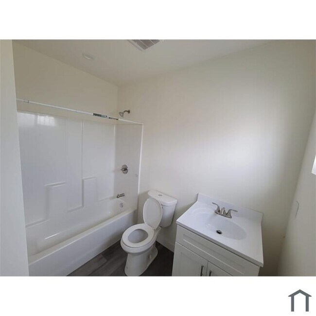 Photo - HOOPER Unit 8719.5