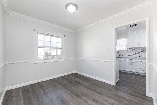 Photo - 2145 W 104th St