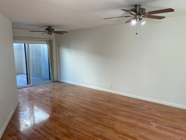 Photo - 8442 Via Sonoma