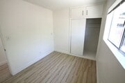 Photo - LB2527 Unit 2529 B