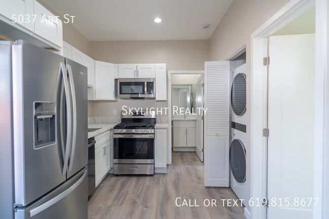 Building Photo - 5037 Art St