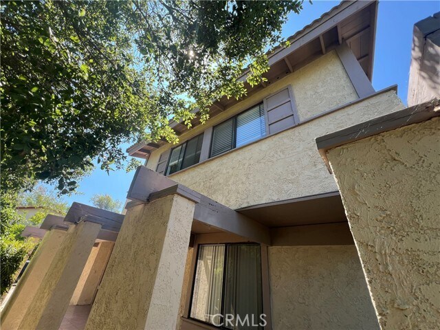 Photo - 20524 Summertown St