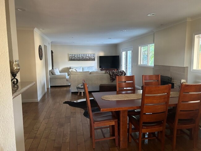 Photo - 22603 Sherman Way House