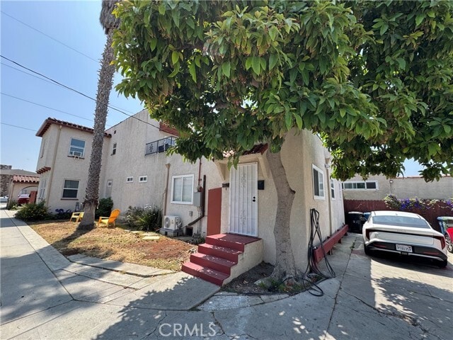 Photo - 219 S Eucalyptus Ave Townhome