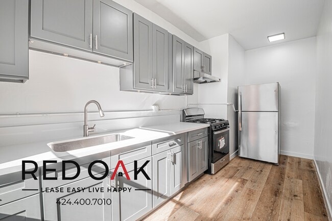 Photo - 960 S Oxford Ave Unit 225