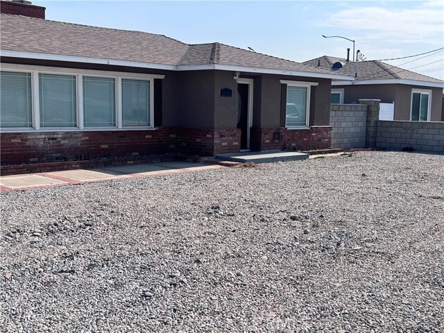 Photo - 18639 Orange St House