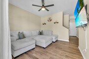 Photo - 423 Green River St Townhome