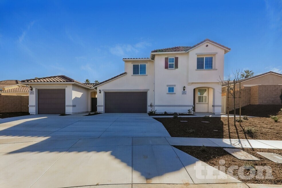 3D Tour - Tricon Corona