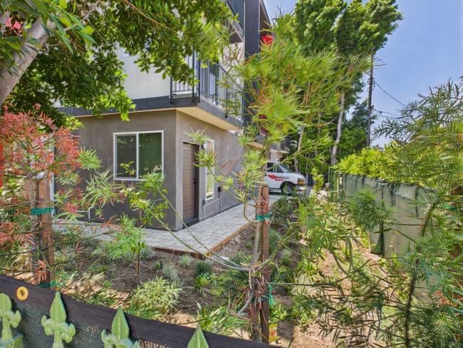 Photo - 15502 Chase St Townhome