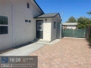 Photo - 4532 Walnut St