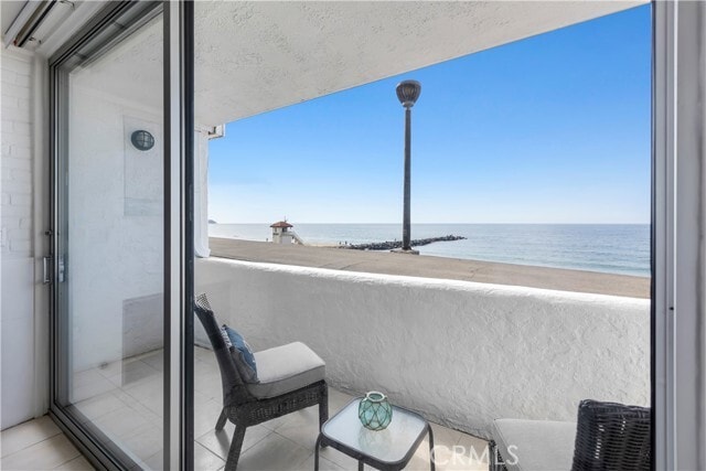 Photo - 615 Esplanade Unit 105