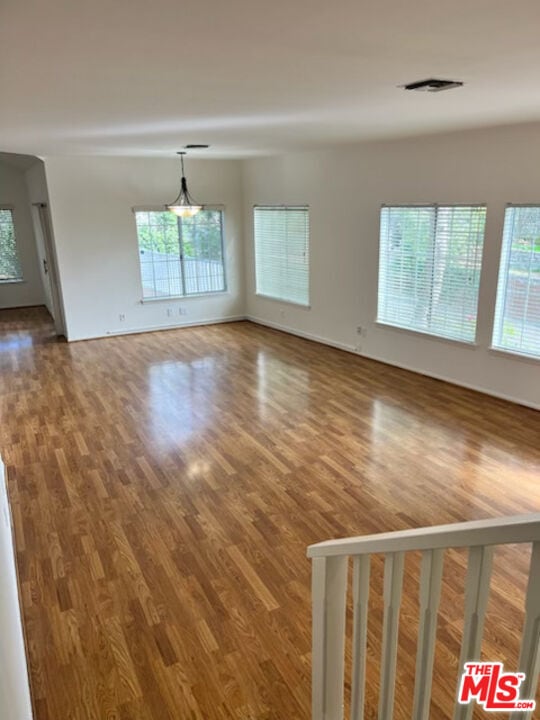Building Photo - 2561 Mayfield Ave Rental