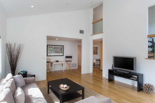 Livingroom - 1315 Palms Blvd