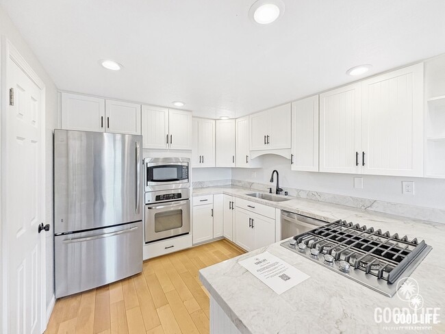 Photo - Modern Coastal Property In Gated Encinitas Community | 3BD/2.5BA w/Garage