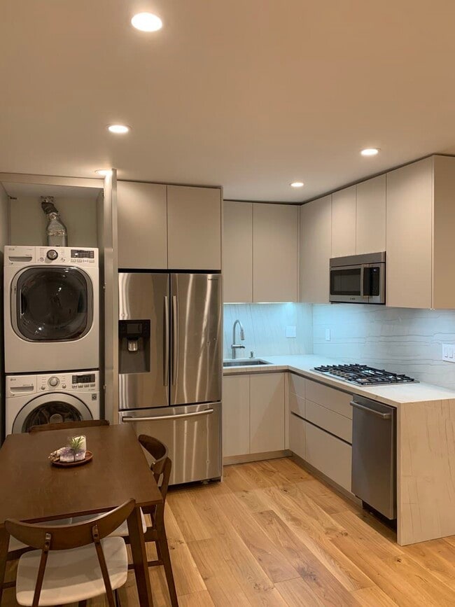 Photo - 3527 Greenfield Ave