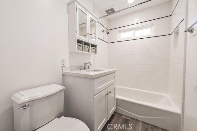 Photo - 555 N Olive St Unit B