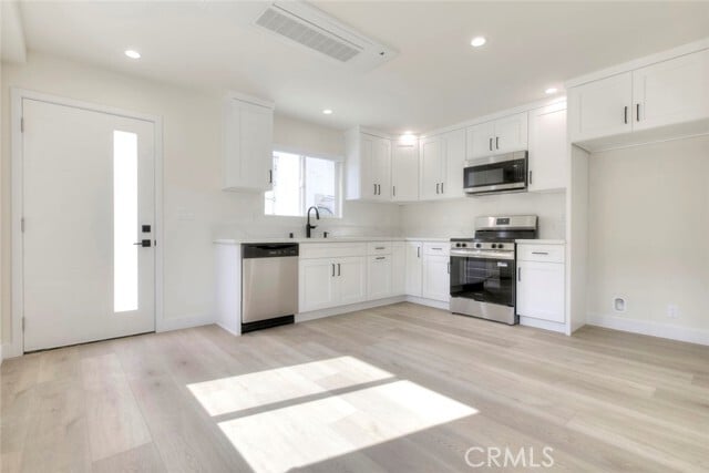 Photo - 1070 Allen Ave