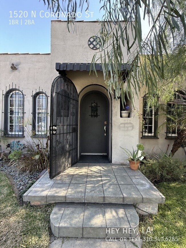 Photo - 1520 N Coronado St