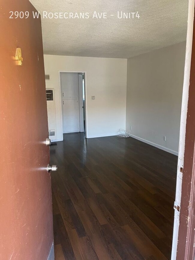 Photo - 2909 W Rosecrans Ave Unit 4