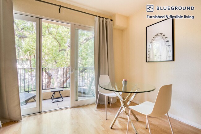 Photo - 286 N Madison Ave Unit FL3-ID1153