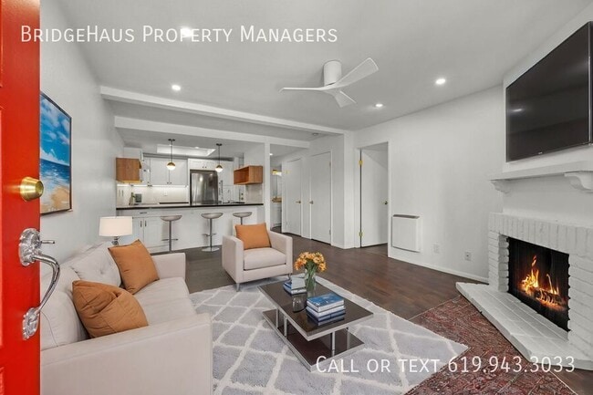 Building Photo - 8360 Via Sonoma