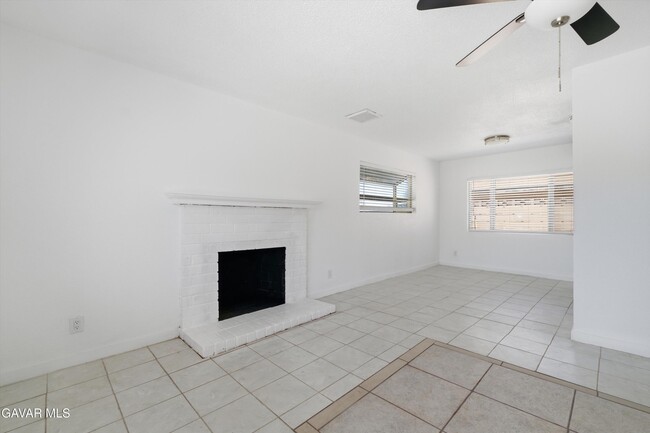 Photo - 44338 23rd St W