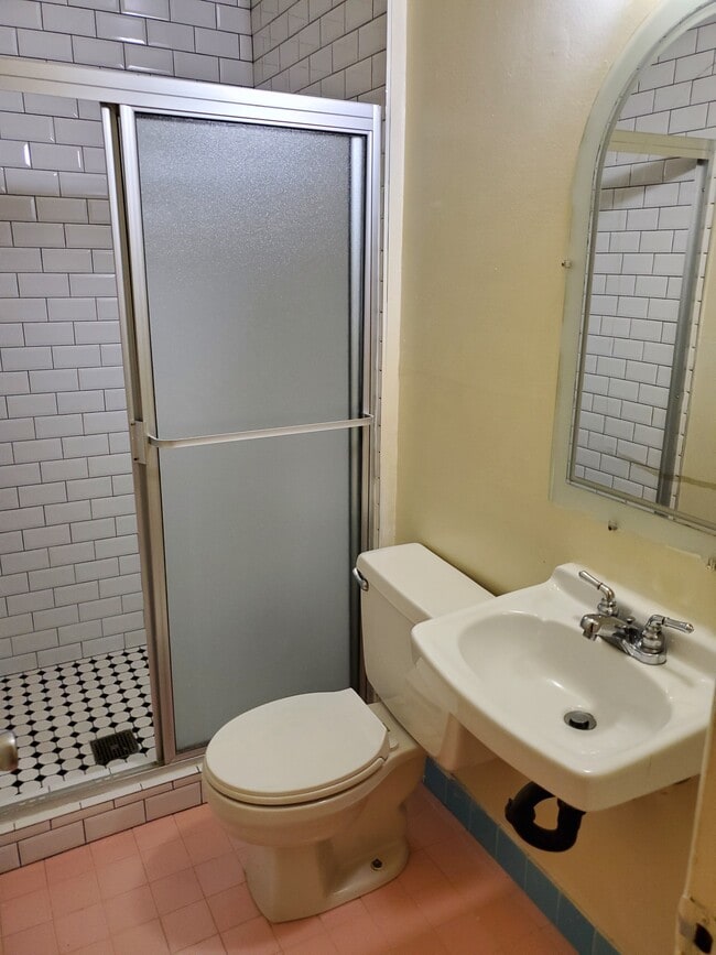 Photo - 11017 Strathmore Drive, Los Angeles