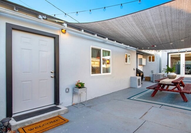 Photo - 8706 Cadillac Ave Unit .5