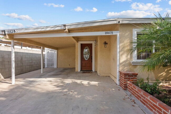 Photo - 18621 Bryant St