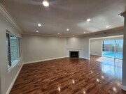 Photo - 13132 Hartland St