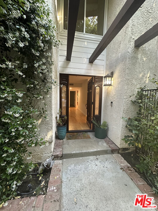 Building Photo - 23444 Park Hermosa Rental