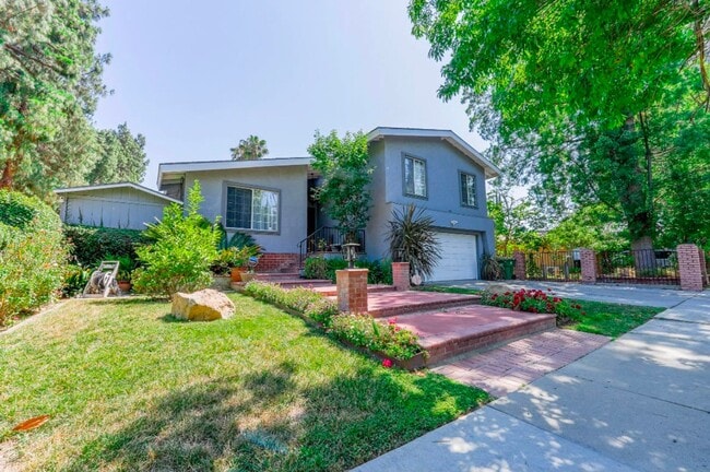 Photo - 20212 Valerio St