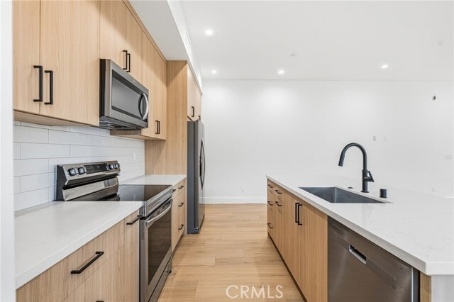 Photo - 6554 Balboa Blvd