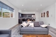 Photo - 1342 N Kenmore Ave Townhome