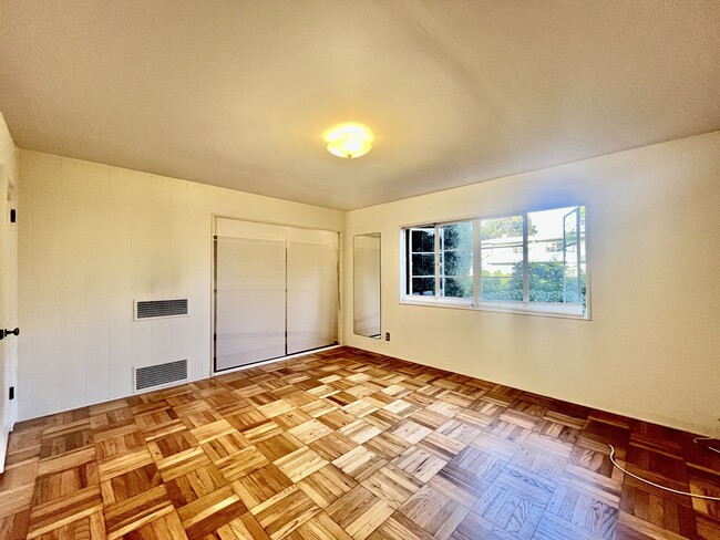 Bedroom 1 - 5205 Village Grn Unit Lower