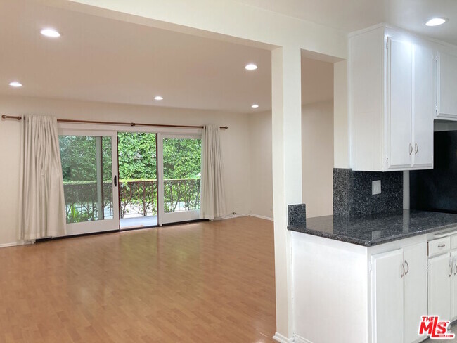 Building Photo - 3407 Huxley St Unit 17 Rental