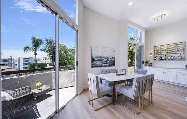 Building Photo - 1240 S Corning St Unit 1240