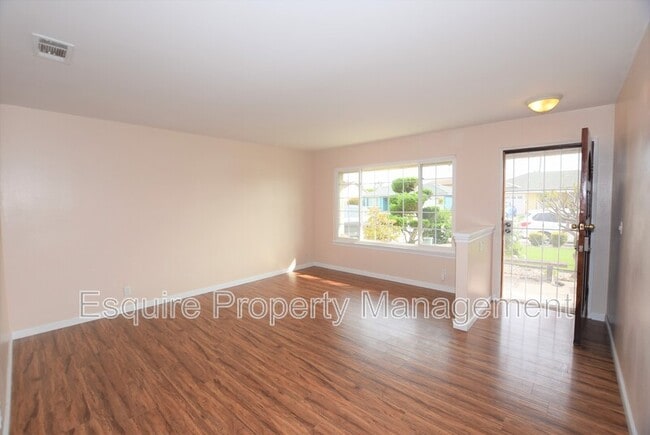 Photo - 3701 Taffrail Ln