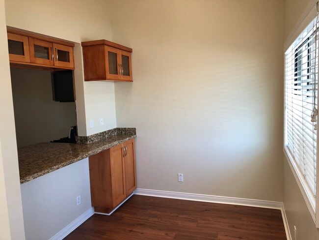 Photo - 612 Nebraska Ave Unit 303